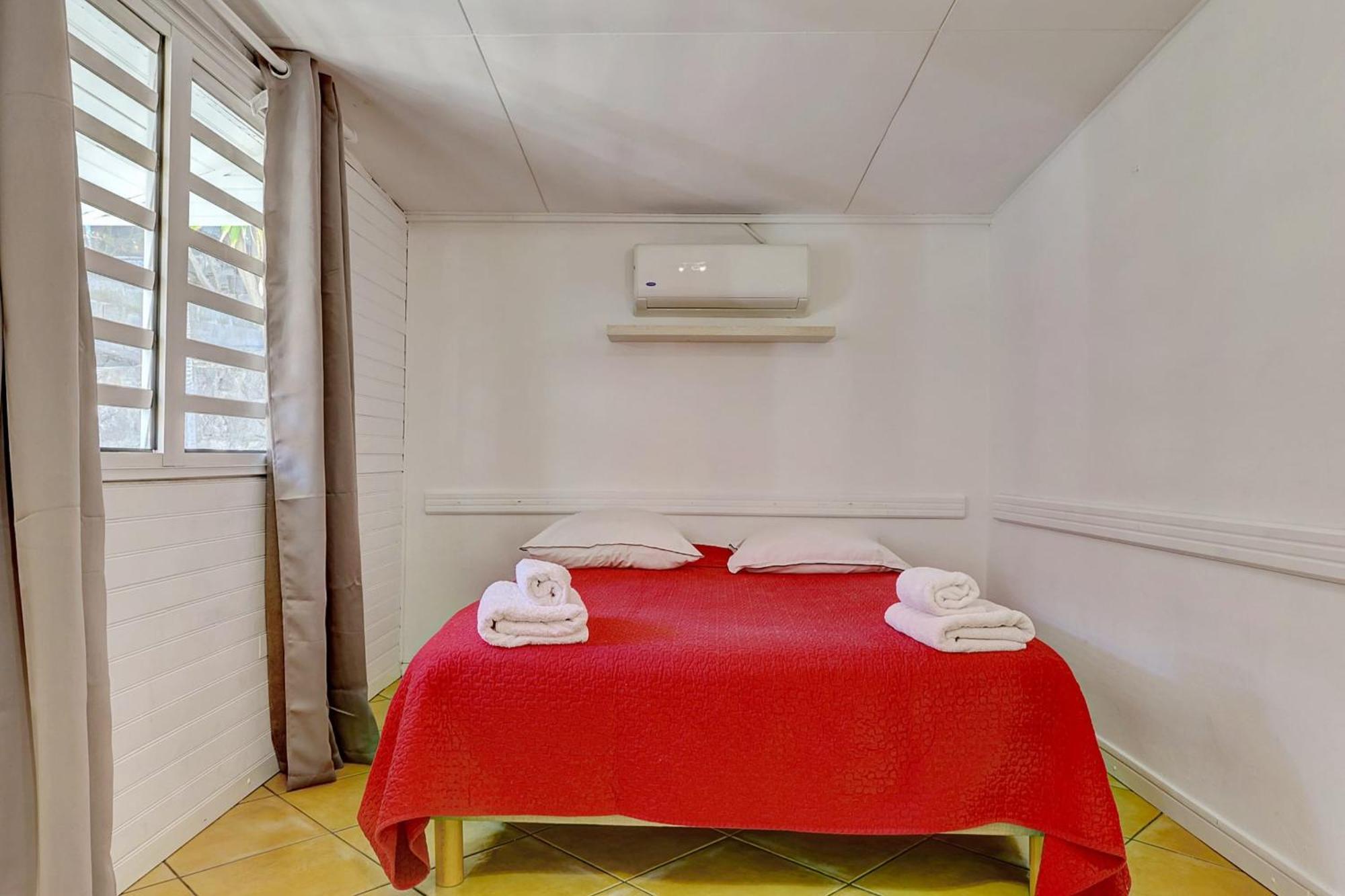 La Villa D'Eden - Saint Gilles Les Bains Exteriér fotografie